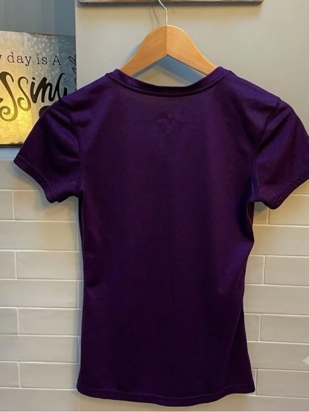 Nike Women’s Purple Dri-FIT V-Neck Athletic T-Shirt XS